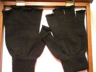 SAINT PADRE PIO’S MOST MIRACULOUS RIGHT AND LEFT HAND GLOVES!&nbsp;